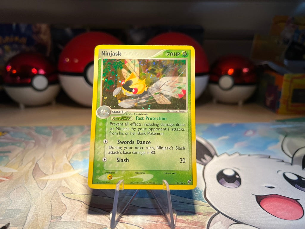 Pokemon Card Vintage Holo Ninjask (Listing #152)